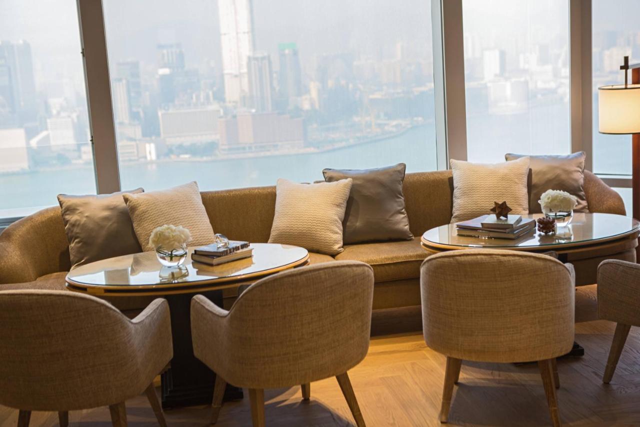 Renaissance Hong Kong Harbour View Hotel Exterior photo
